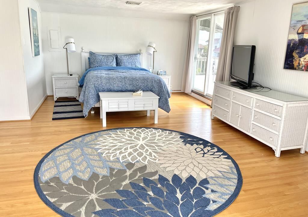 Photo of Others in High Bar Harbor