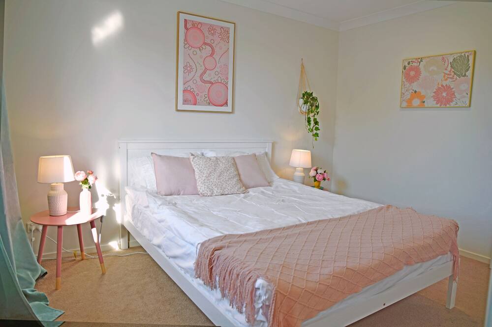 Photo of Bedroom in Maraylya