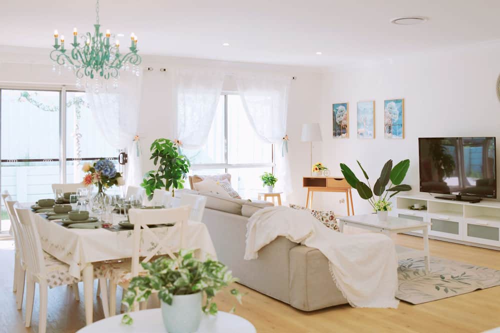 Photo of Others in Maraylya