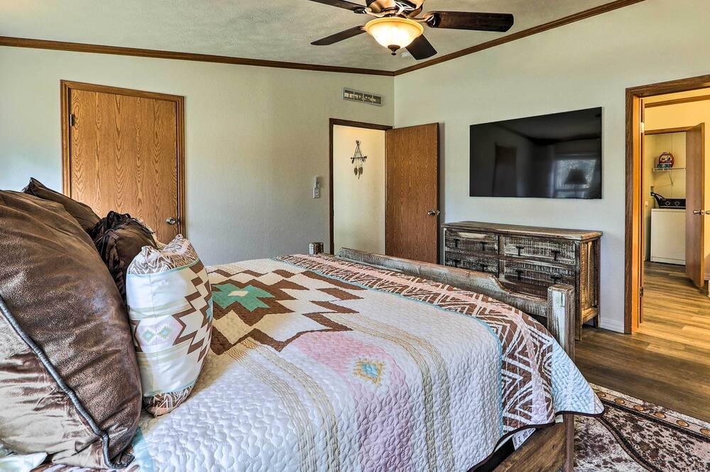 Photo of Bedroom in Elk City