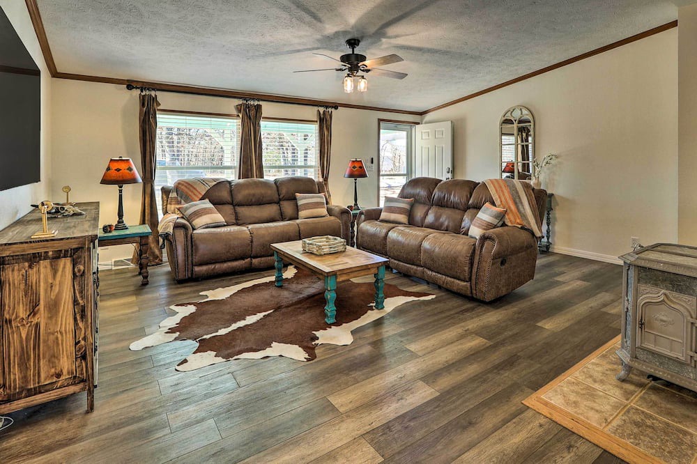 Photo of Bedroom in Elk City