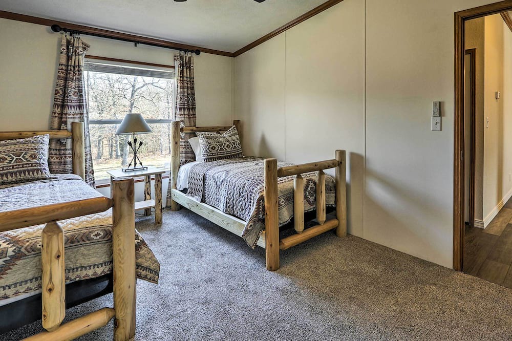 Photo of Bedroom in Elk City