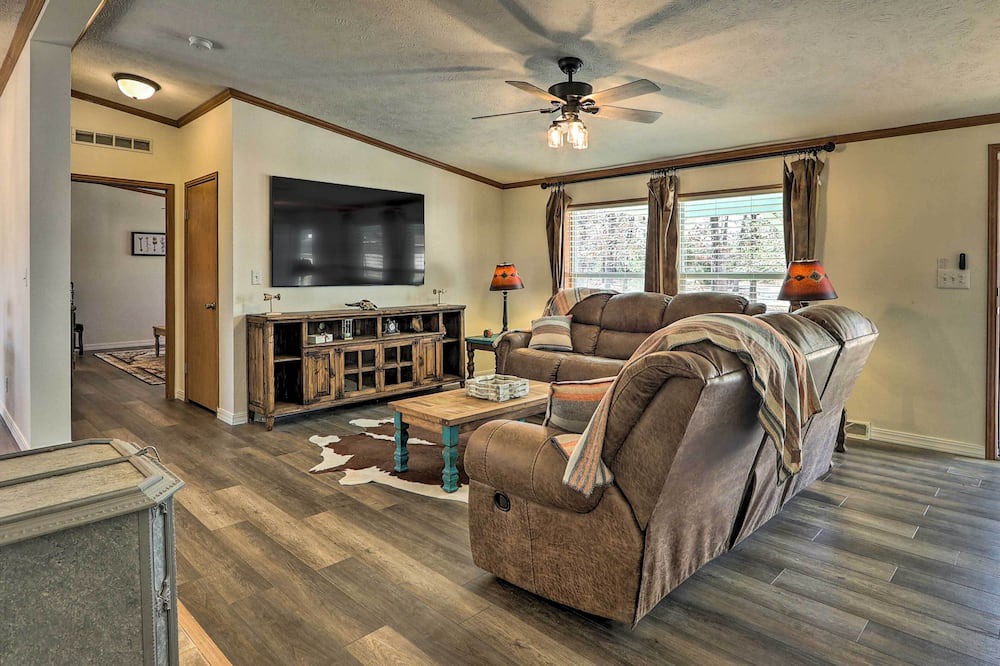 Photo of Livingroom in Elk City