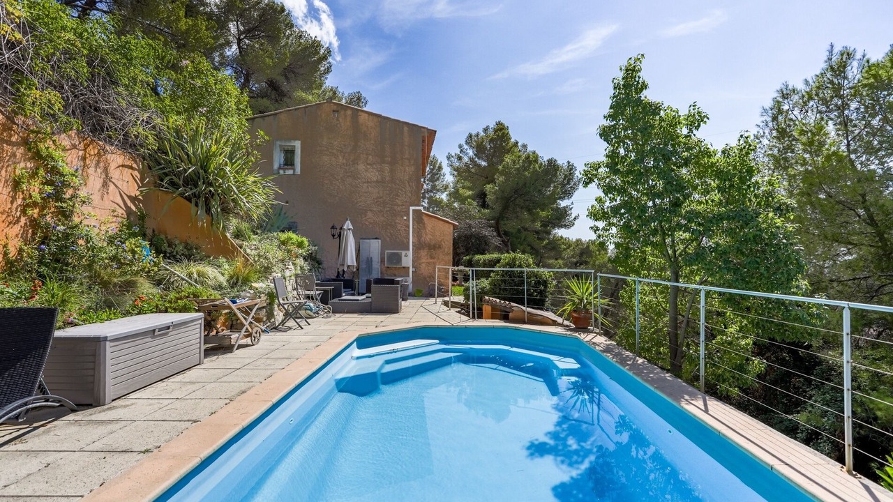 Photo of Outdoor in Cantaron