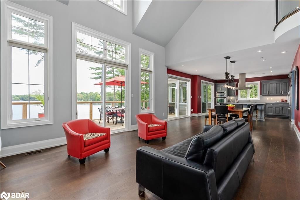 Photo of Livingroom in Irondale