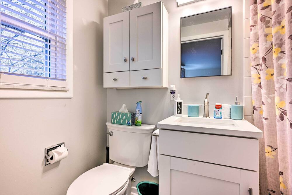 Photo of Bathroom in Howell