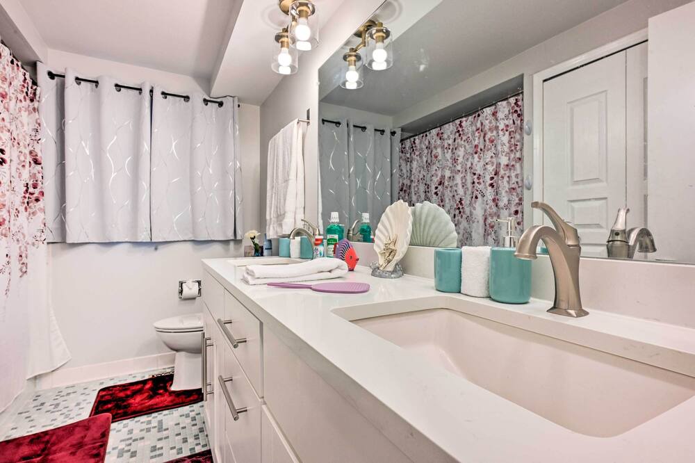 Photo of Bathroom in Howell