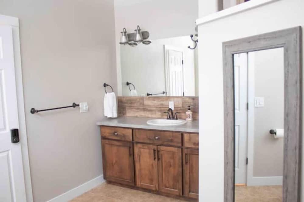 Photo of Bathroom in Rathdrum