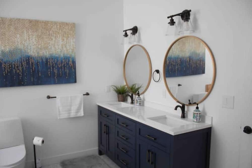 Photo of Bathroom in Rathdrum