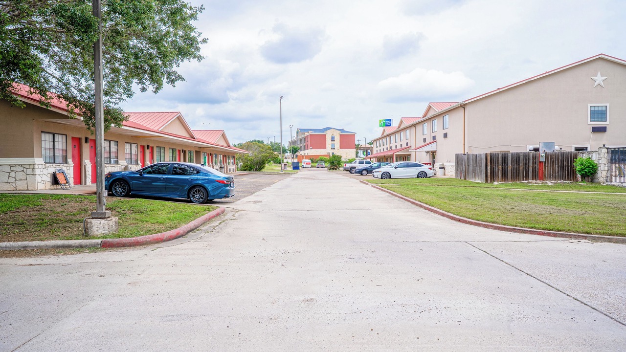 Photo of Others in Beeville