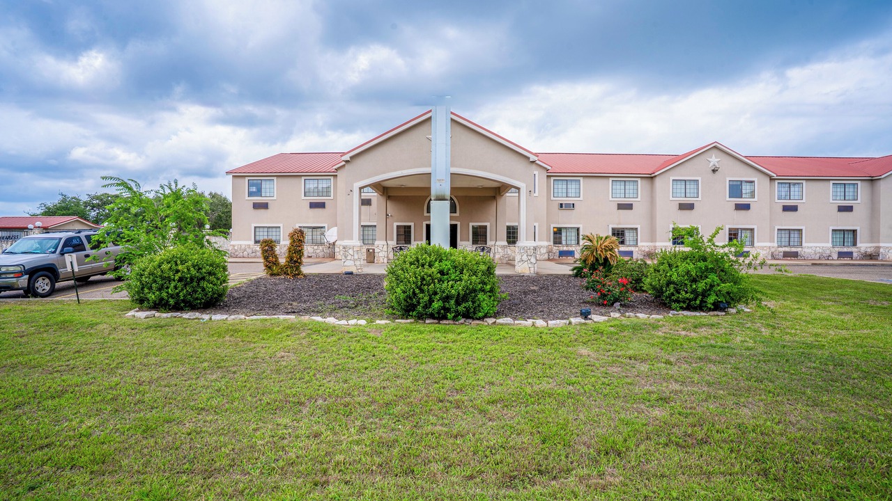 Photo of Outdoor in Beeville