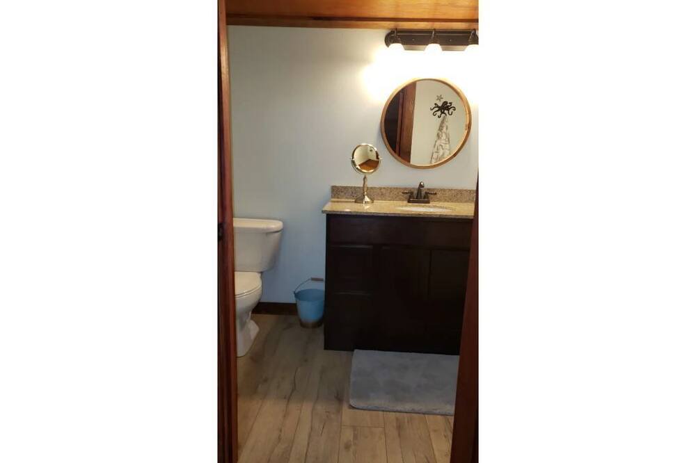 Photo of Bathroom in De Queen