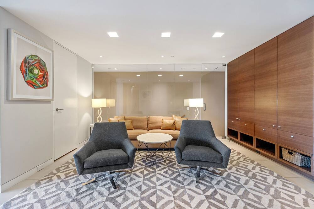 Photo of Others in Pacific Heights