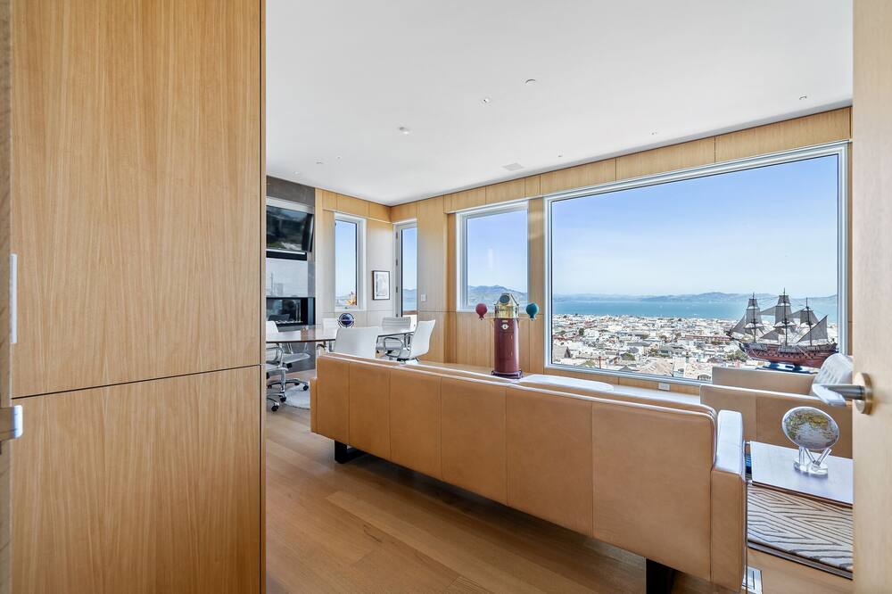 Photo of Others in Pacific Heights