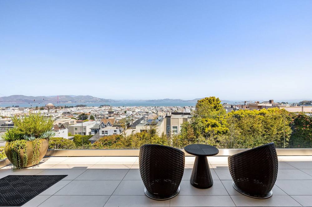 Photo of Outdoor in Pacific Heights