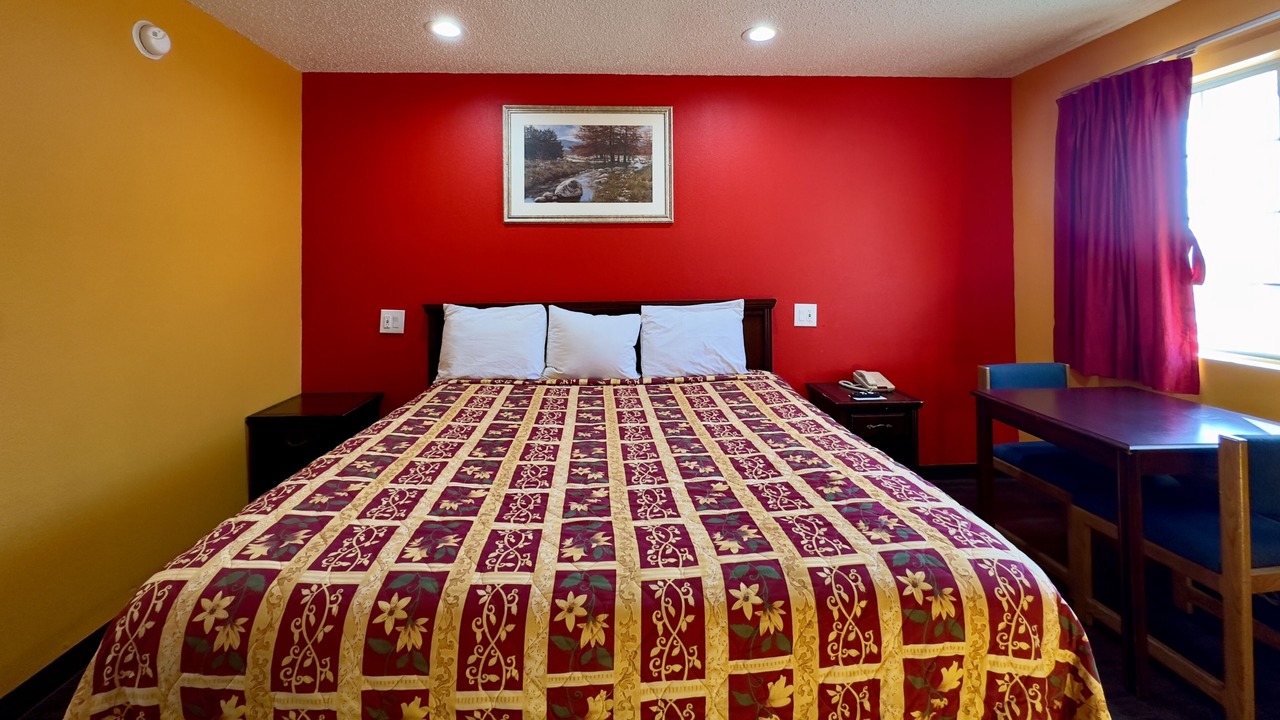 Photo of Bedroom in Rogers
