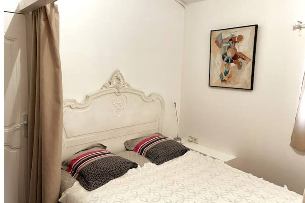 Photo of Bedroom in Rognonas