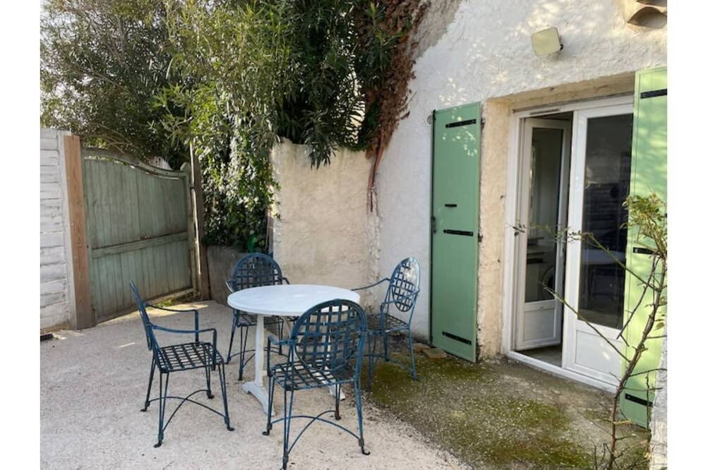 Photo of Outdoor in Rognonas