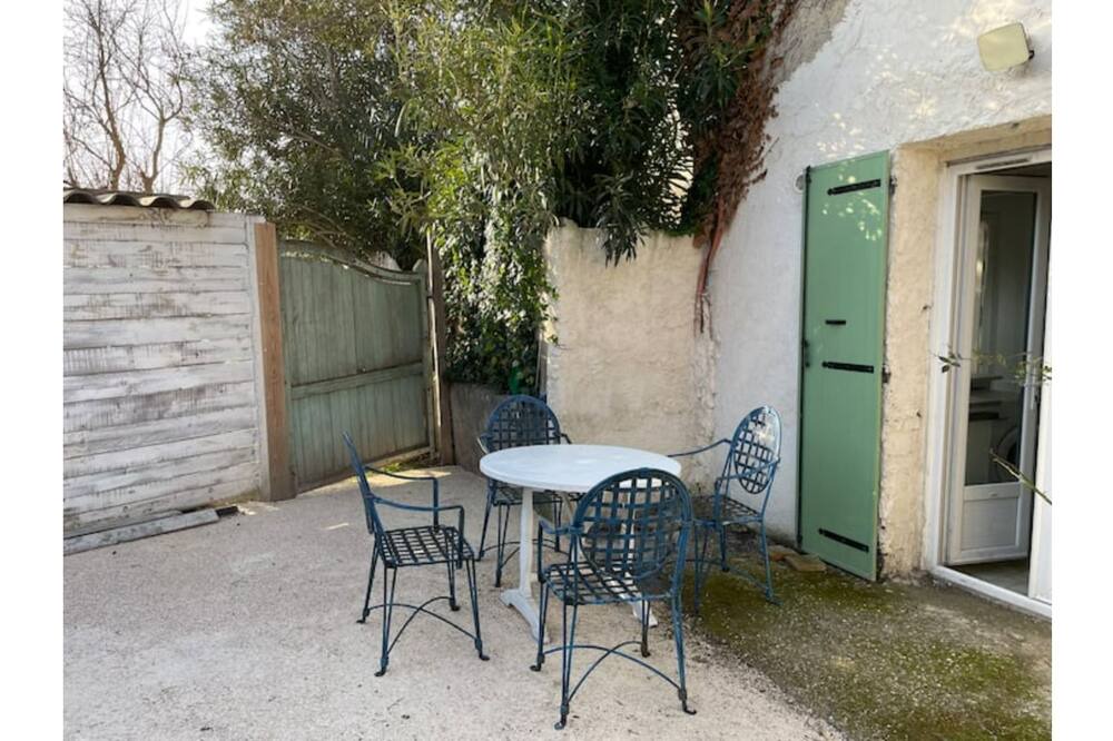 Photo of Outdoor in Rognonas
