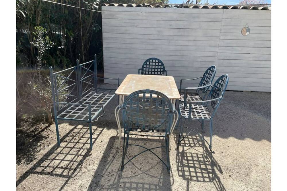 Photo of Outdoor in Rognonas