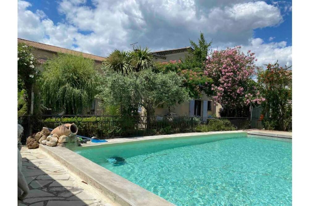 Photo of Outdoor in Rognonas