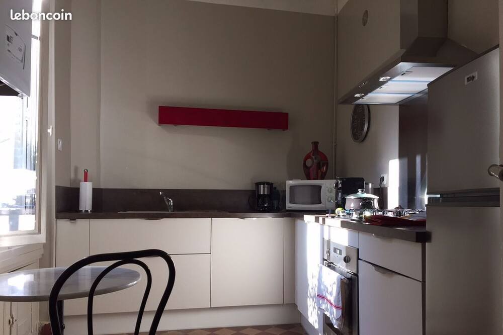 Photo of Kitchen in Republique