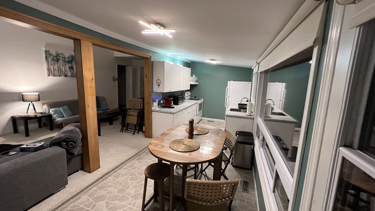 Photo of Livingroom in Pefferlaw