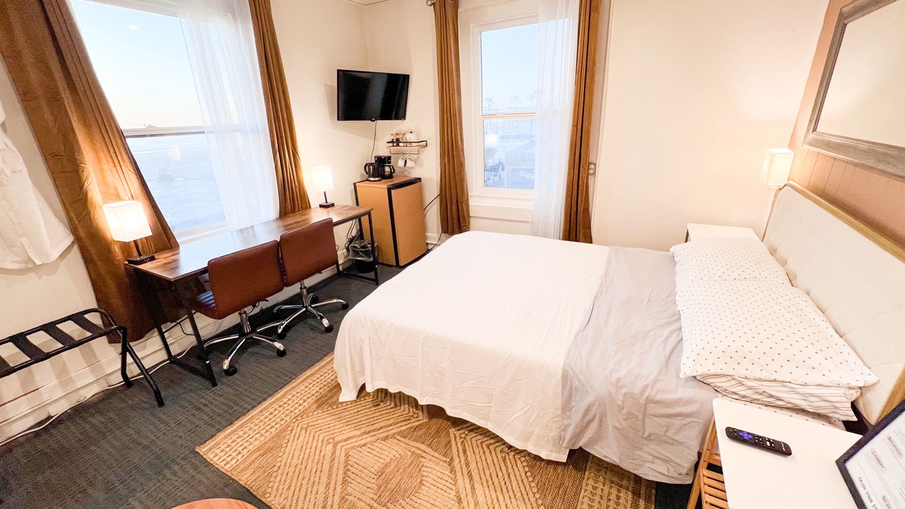 Photo of Bedroom in Hermosa Beach