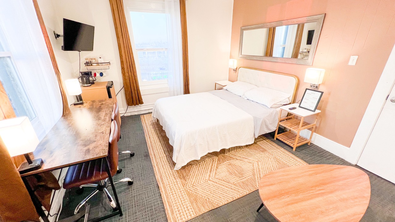Photo of Bedroom in Hermosa Beach