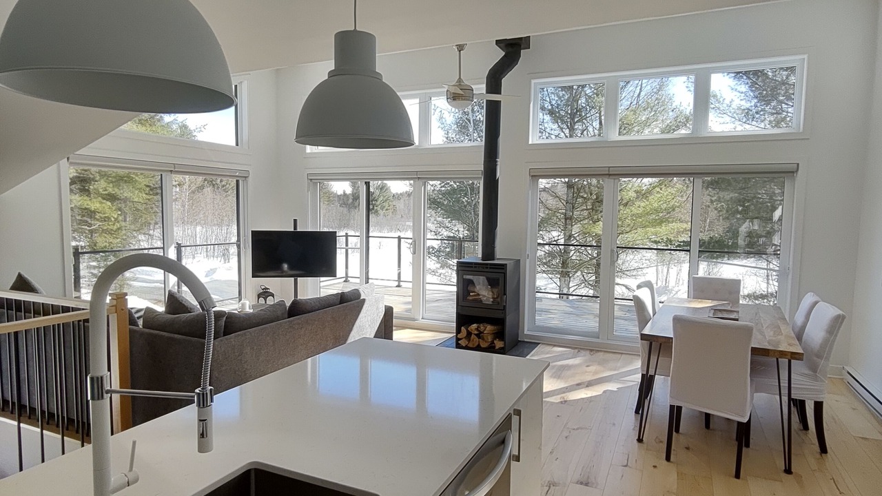 Photo of Livingroom in Saint-Alphonse-Rodriguez