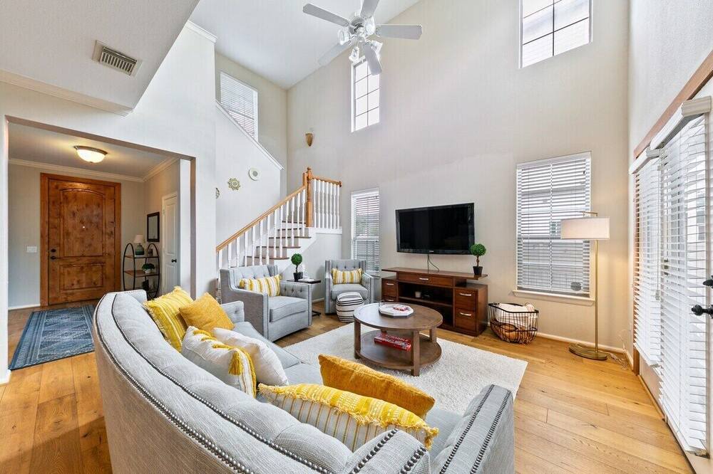 Photo of Bedroom in Shady Acres