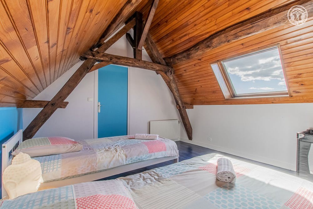 Photo of Bedroom in Nanton