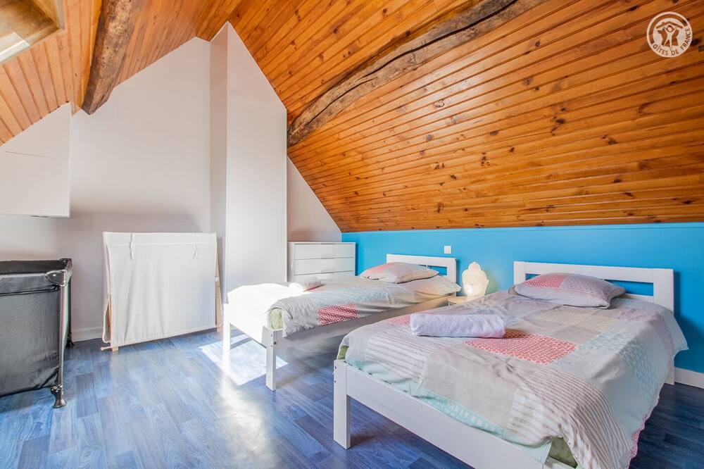 Photo of Bedroom in Nanton