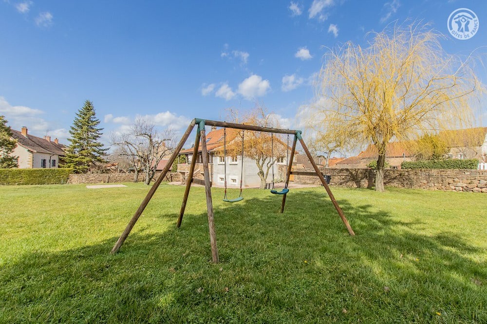 Photo of Others in Nanton