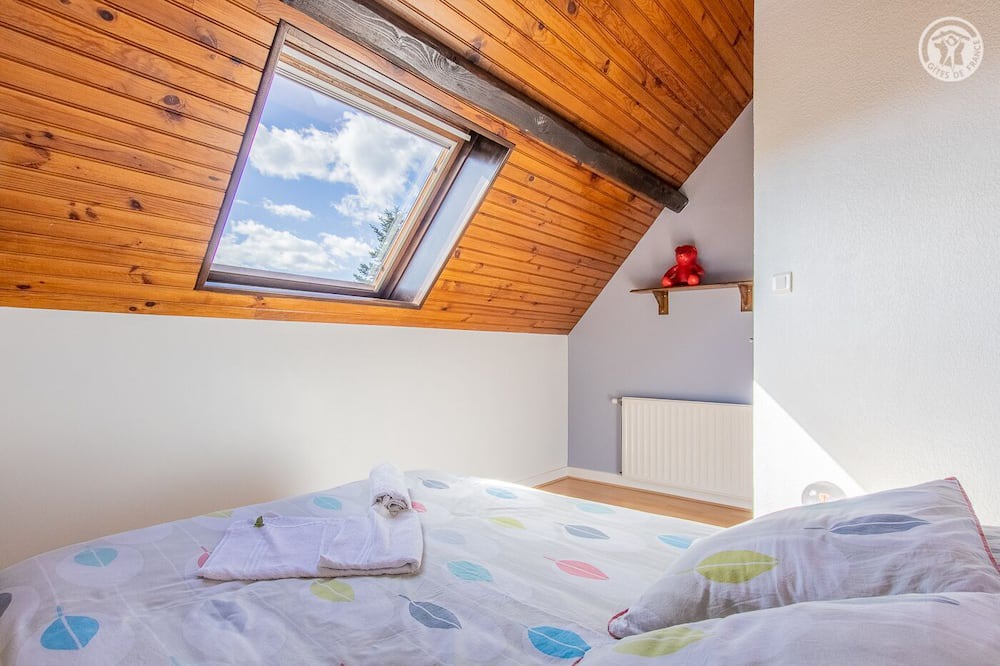 Photo of Bedroom in Nanton