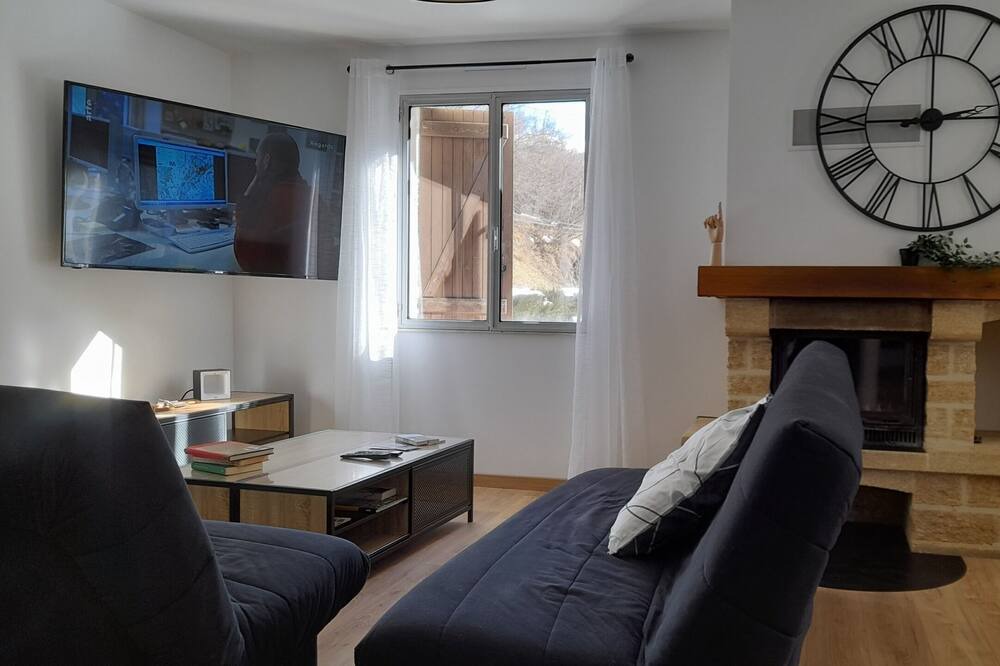 Photo of Bedroom in Ascou