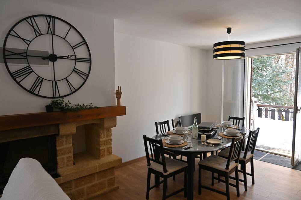 Photo of Livingroom in Ascou
