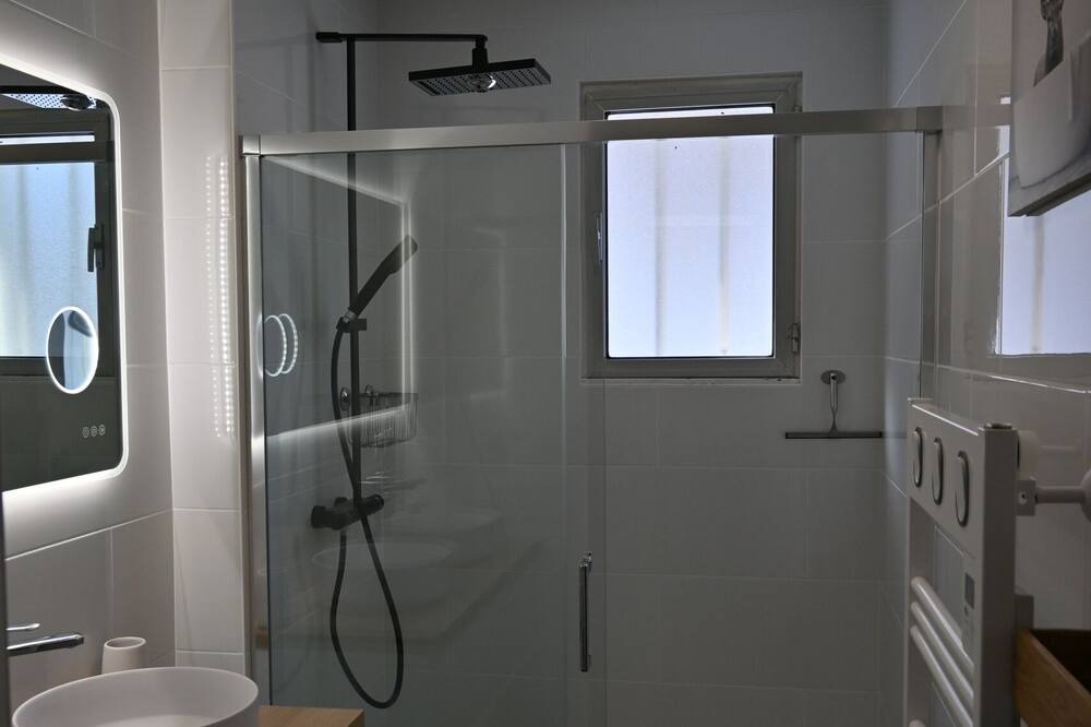 Photo of Bathroom in Ascou