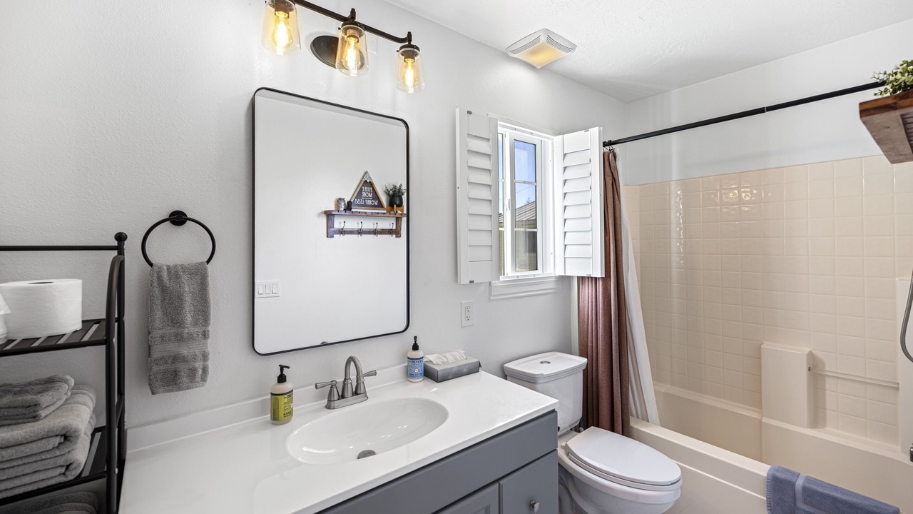 Photo of Bathroom in Coffeyville