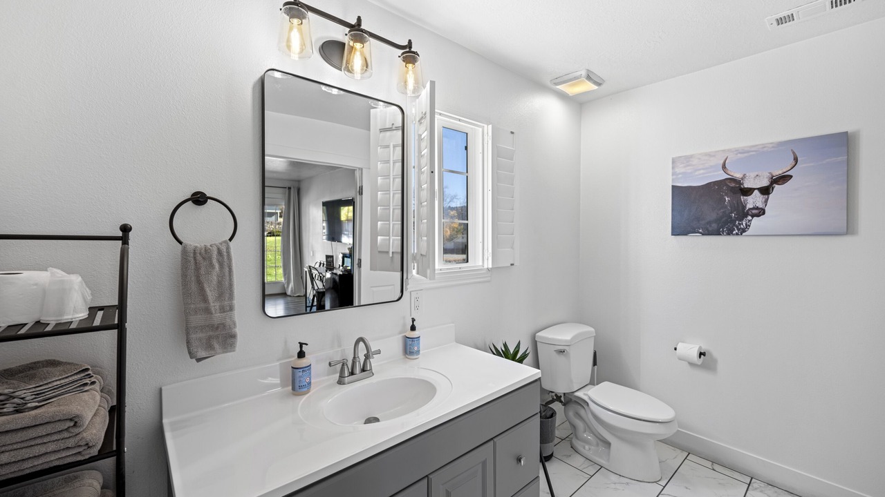 Photo of Bathroom in Coffeyville