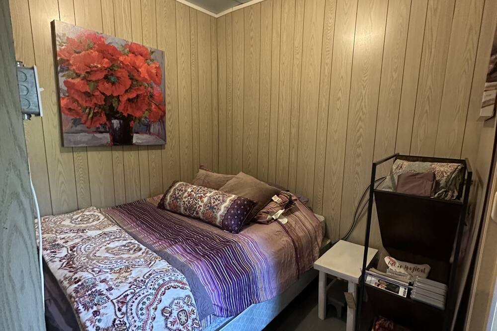 Photo of Bedroom in McMurrich/Monteith
