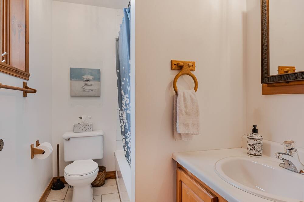 Photo of Bathroom in Sainte-Beatrix
