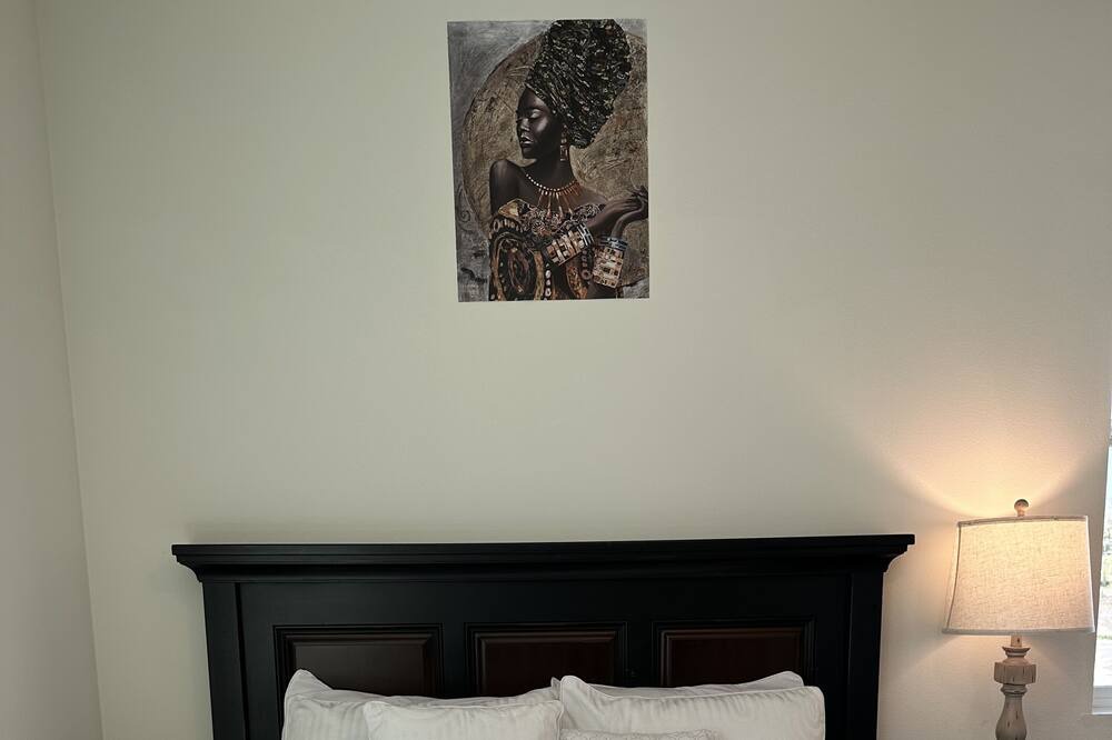 Photo of Bedroom in Central Escondido