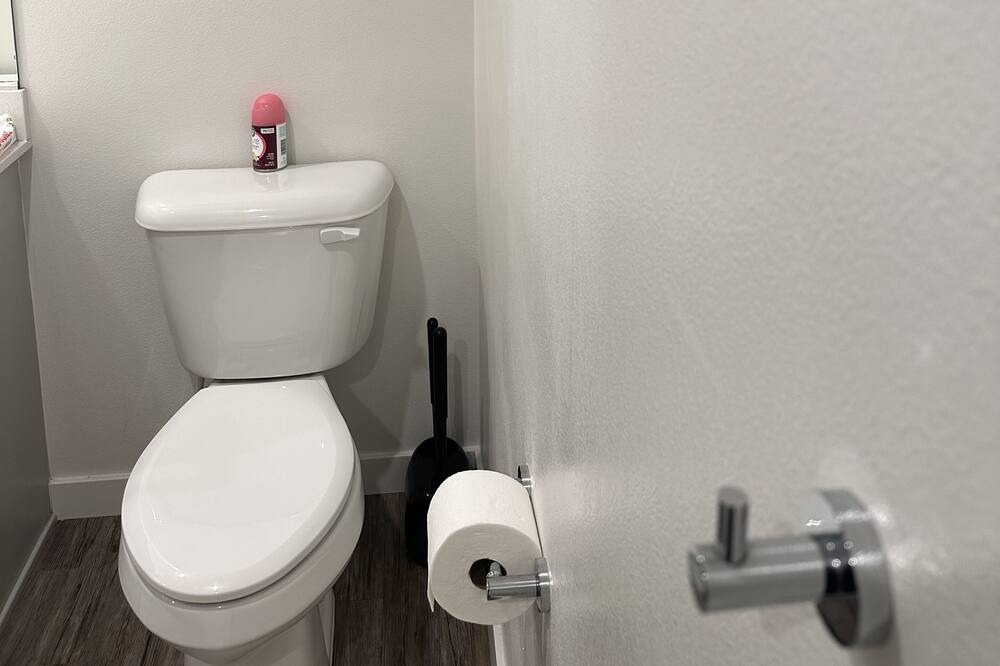 Photo of Bathroom in Central Escondido