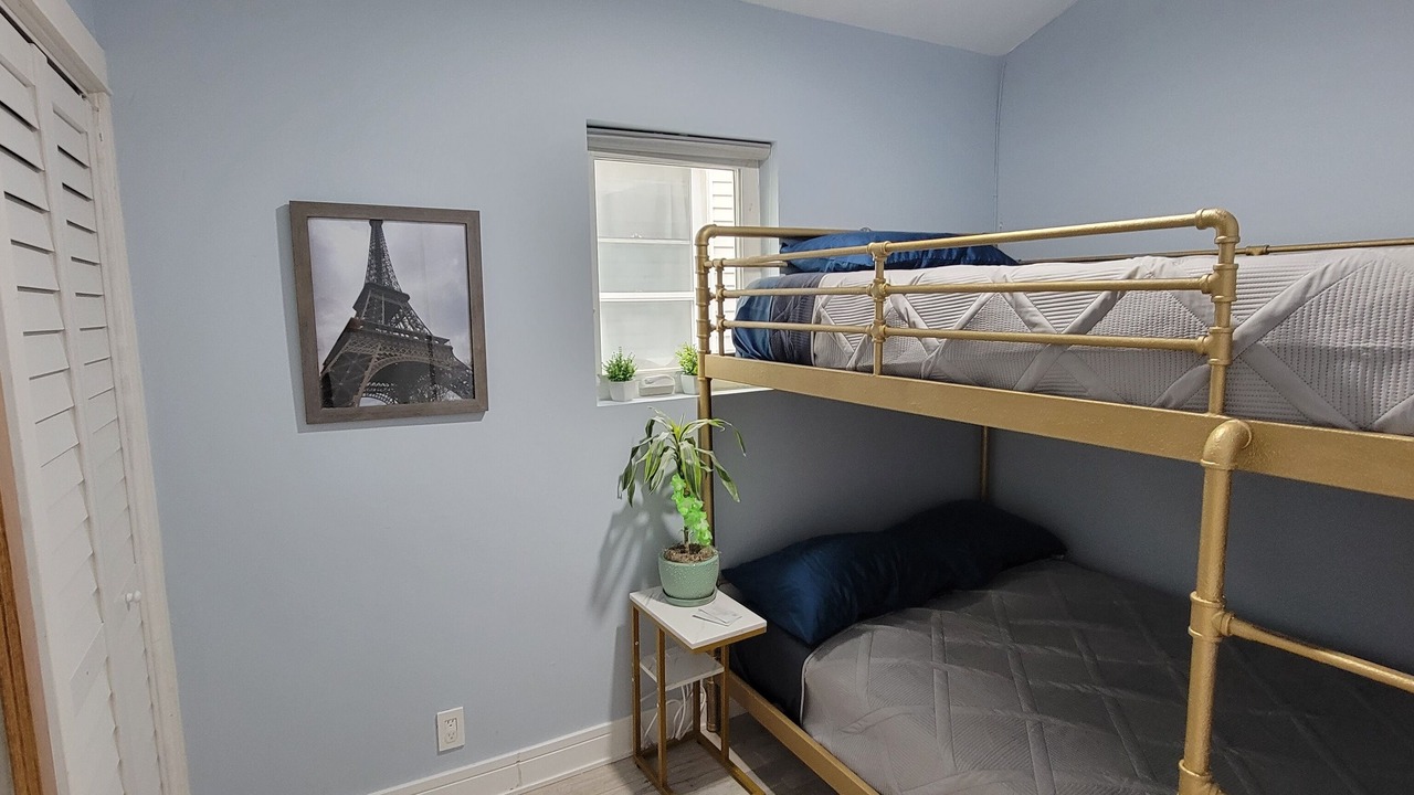 Photo of Others in Logan Square