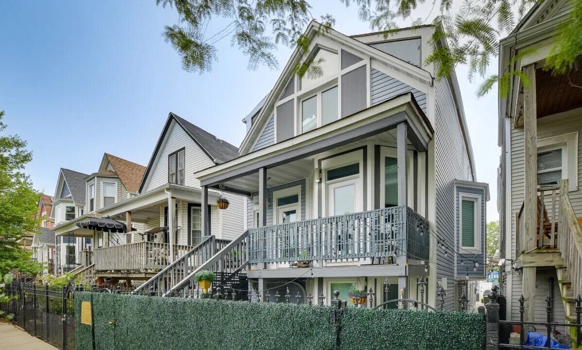 Photo of Outdoor in Logan Square