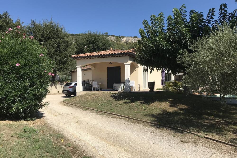 Photo of Outdoor in Chusclan