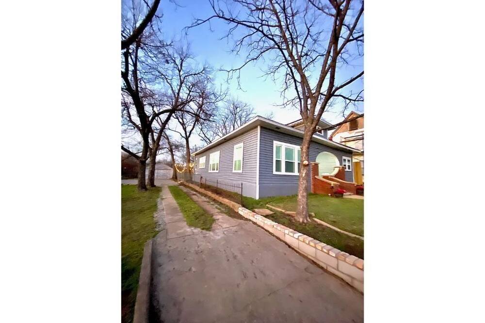 Photo of Outdoor in Denison