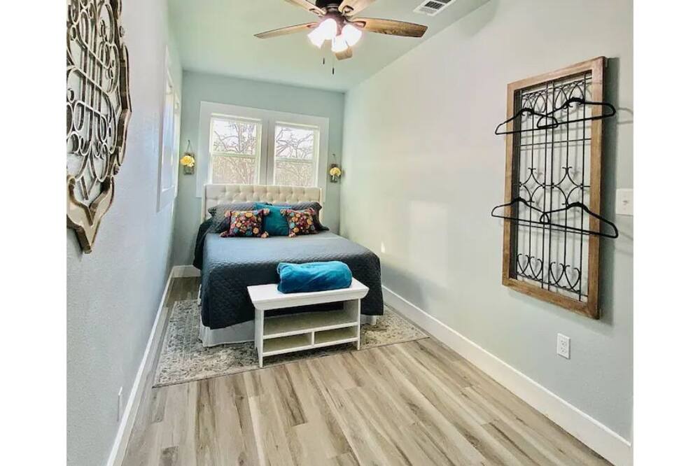 Photo of Livingroom in Denison