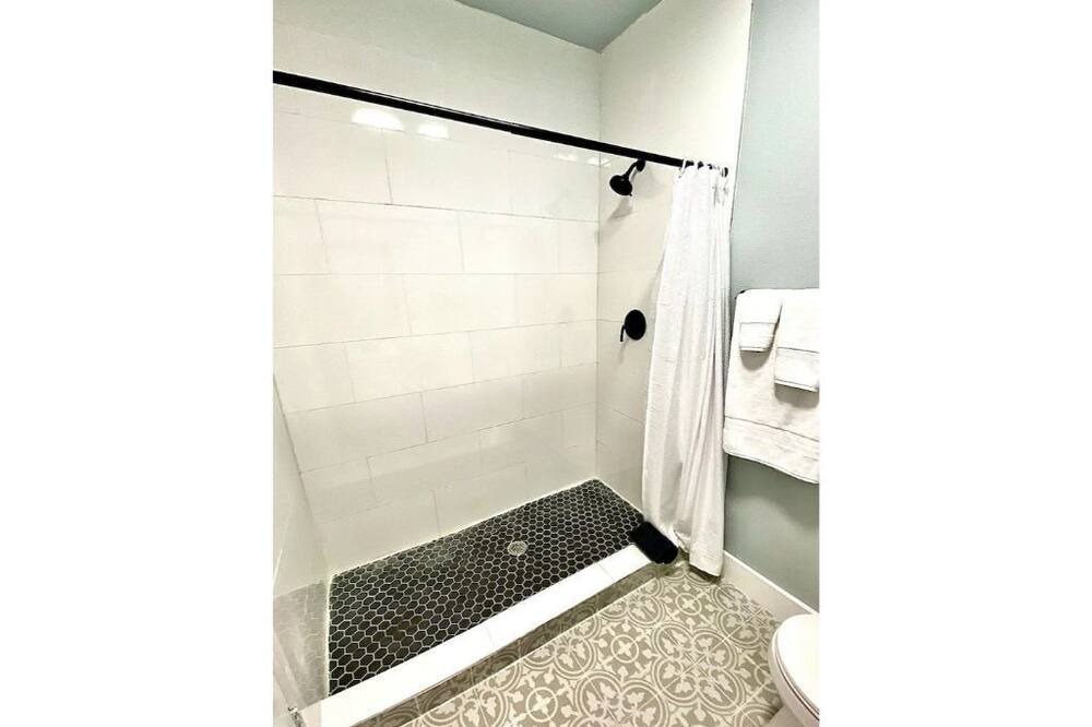Photo of Bathroom in Denison